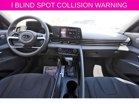 Used 2023 Hyundai Elantra SEL FWD image 9