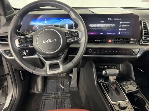 Certified 2024 Kia Sportage SX AWD/4WD image 3