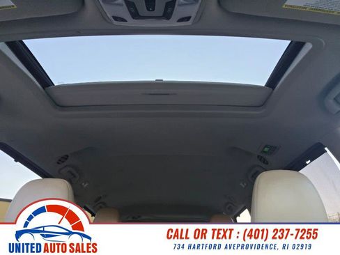 Used 2012 Toyota Sienna XLE image 20