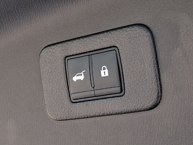 Used 2023 Nissan Armada Platinum w/ Captain's Chairs Package AWD/4WD image 34
