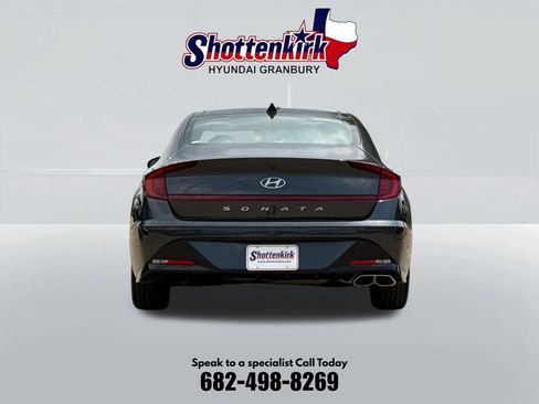 Used 2021 Hyundai Sonata SEL w/ Convenience Package FWD image 7