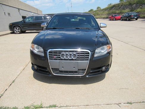 Used 2007 Audi S4 Cabriolet AWD/4WD image 2