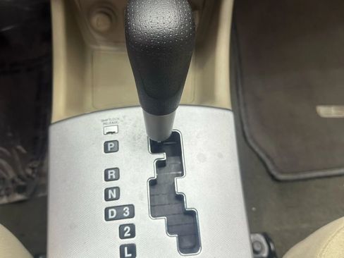 Used 2009 Hyundai Elantra GLS image 16