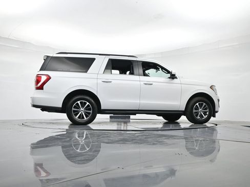 Used 2021 Ford Expedition Max XLT image 29