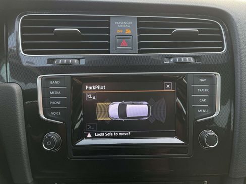 Used 2015 Volkswagen GTI Autobahn w/ Lighting Package (SEL) image 16