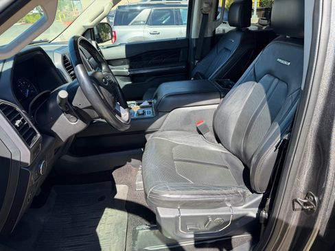 Used 2020 Ford Expedition Platinum AWD/4WD image 10