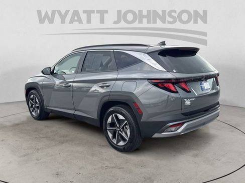 Used 2025 Hyundai Tucson SEL FWD image 3