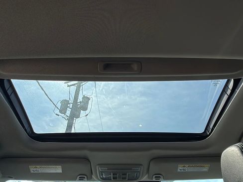 Used 2019 Honda Civic EX-L image 28