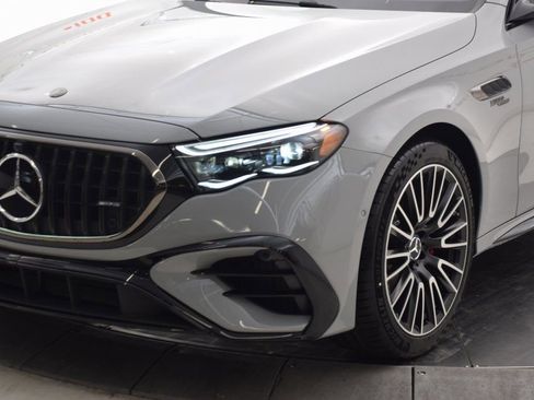 New 2026 Mercedes-Benz E 53 AMG e 4MATIC Sedan image 11