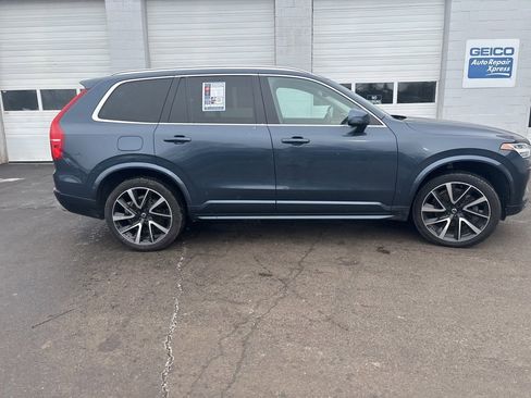 Used 2020 Volvo XC90 T6 Momentum w/ Protection Package image 9