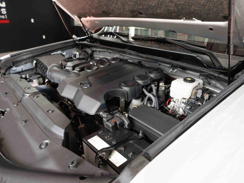 Used 2024 Toyota 4Runner SR5 image 33