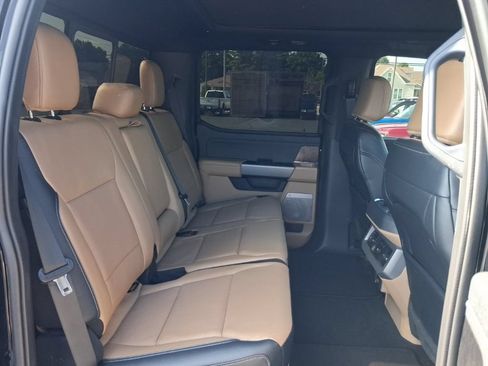 Certified 2024 Ford F250 Lariat w/ Chrome Package AWD/4WD image 20