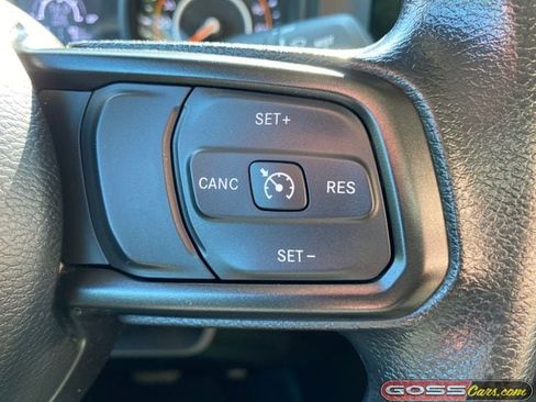 Certified 2025 Jeep Gladiator Sport AWD/4WD image 19