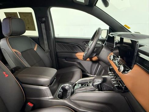 Used 2026 GMC Canyon AT4 image 55