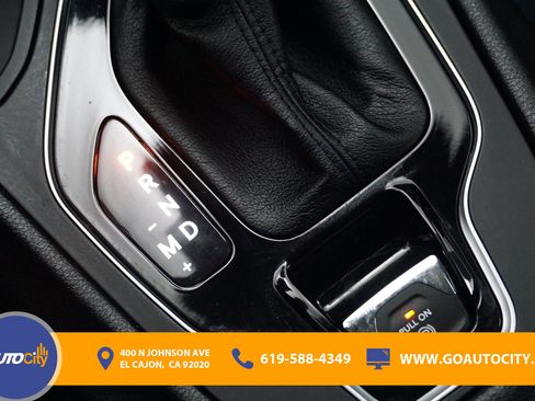 Used 2021 Jeep Cherokee Limited w/ Elite Package FWD image 27
