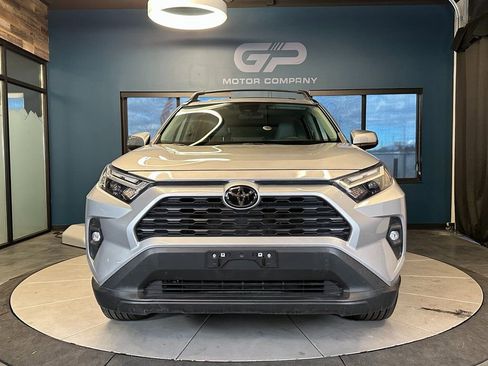 Used 2023 Toyota RAV4 XLE Premium image 8
