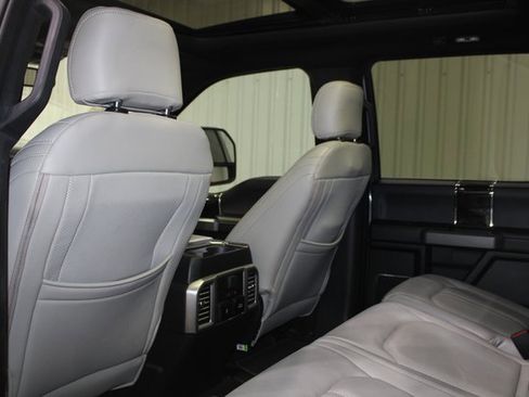 Used 2020 Ford F250 Platinum w/ FX4 Off-Road Package image 18