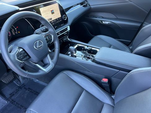 Used 2024 Lexus RX 350 FWD image 10