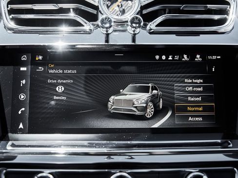 Used 2021 Bentley Bentayga AWD/4WD image 74