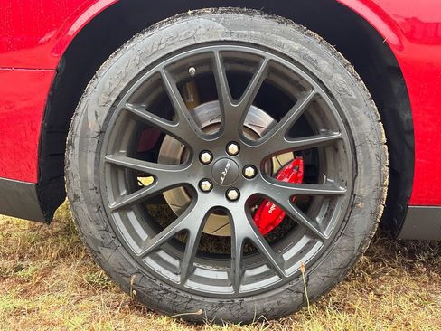 Used 2016 Dodge Challenger SRT Hellcat RWD image 7