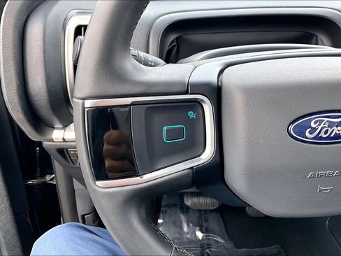 Used 2025 Ford Expedition Max Active image 24