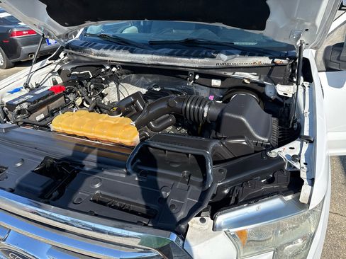 Used 2017 Ford F150 XLT w/ Equipment Group 301A Mid image 22