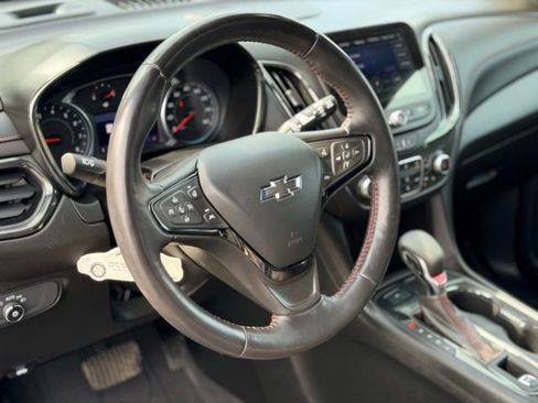 Used 2022 Chevrolet Equinox RS w/ RS Leather Package image 8