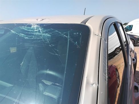 Used 2024 Chevrolet Colorado ZR2 w/ Technology Package image 16