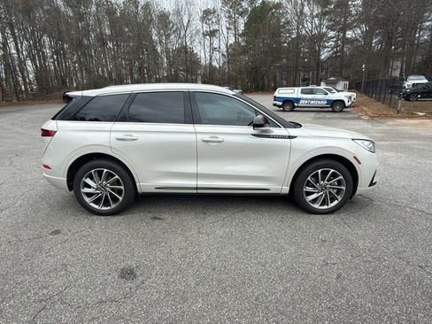 Used 2024 Lincoln Corsair Grand Touring image 6