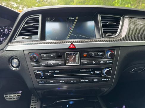 Used 2018 Genesis G80 3.3T Sport RWD image 15