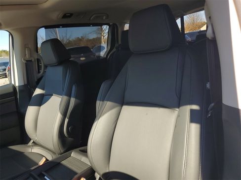 Used 2025 Honda Odyssey EX-L image 17