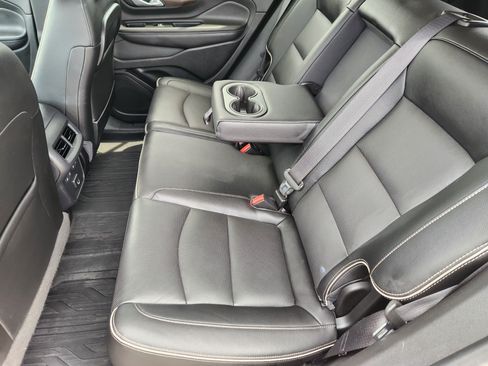 Used 2020 GMC Terrain Denali w/ Denali Premium Package AWD/4WD image 31