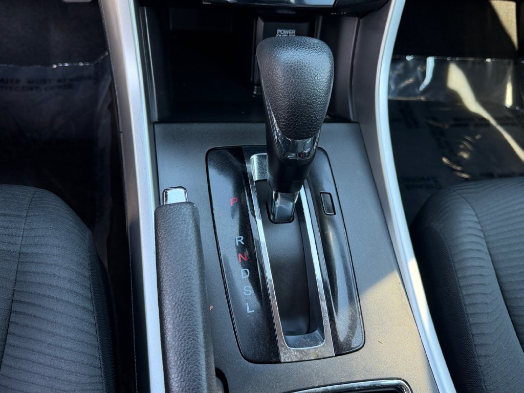 Used 2015 Honda Accord LX image 25