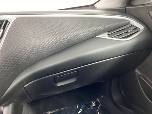 Used 2024 Chevrolet Malibu LT image 32