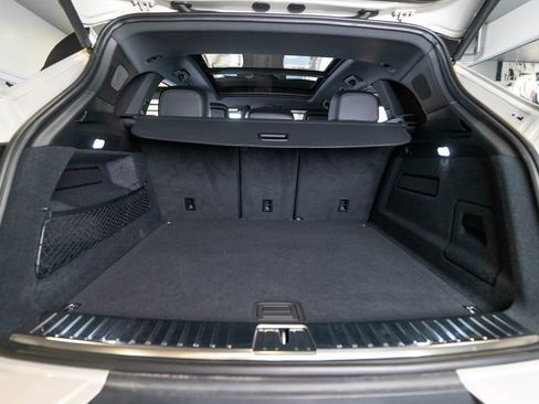 Certified 2026 Porsche Cayenne AWD/4WD image 38