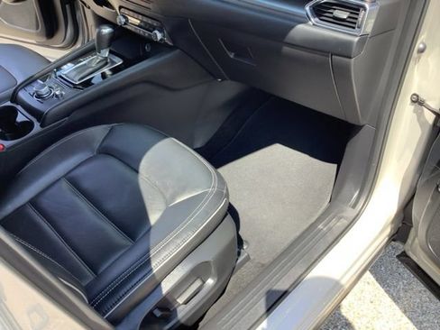 Used 2025 MAZDA CX-5 AWD 2.5 S w/ Preferred Package image 19
