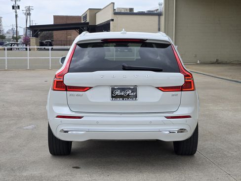 Used 2023 Volvo XC60 B5 Ultimate w/ Climate Package image 8