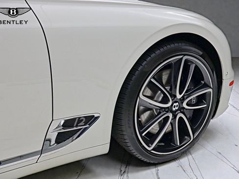 Certified 2020 Bentley Continental GT image 16