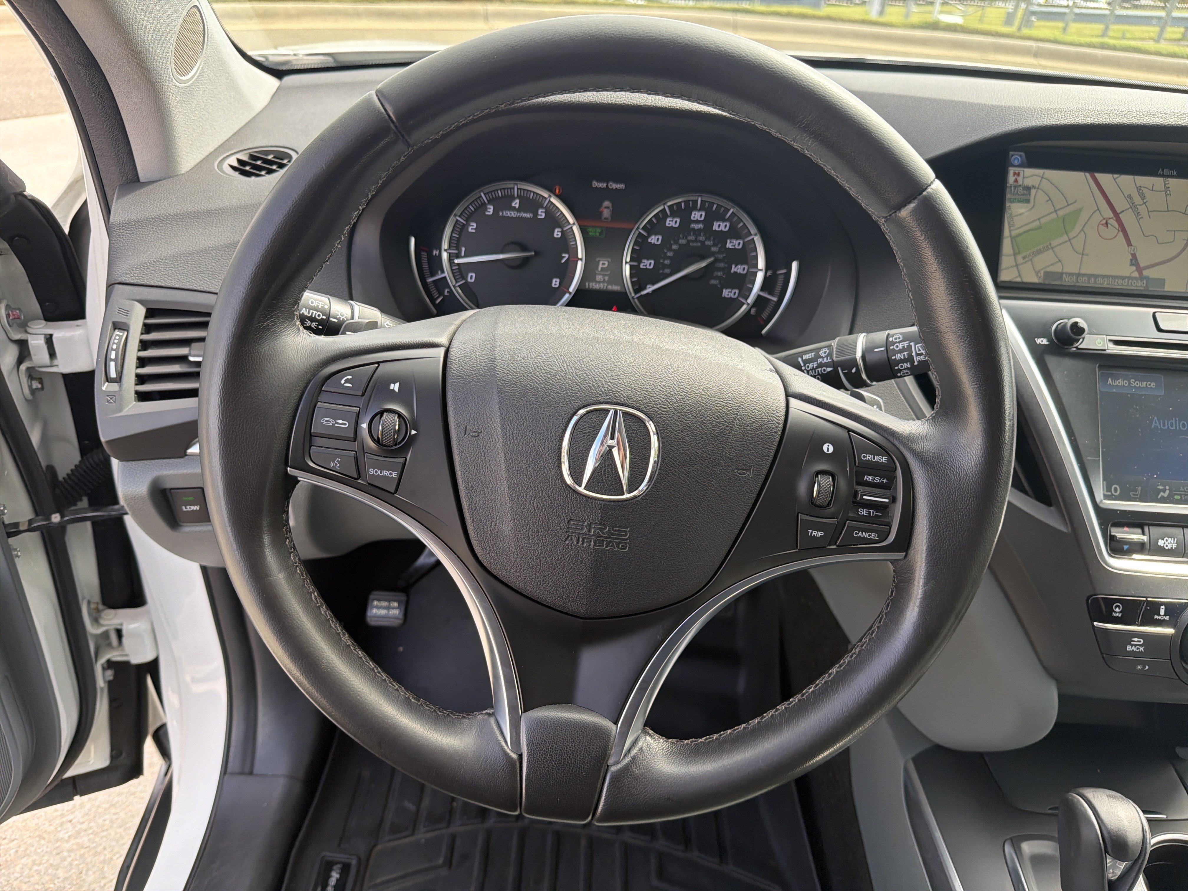 Used 2015 Acura MDX w/ Technology Package FWD image 18