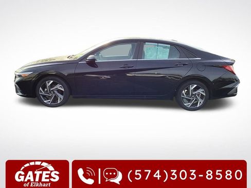 Used 2025 Hyundai Elantra SEL FWD image 6