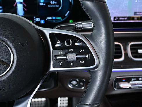 Used 2022 Mercedes-Benz GLS 450 4MATIC image 15