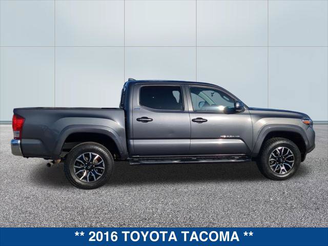 Used 2016 Toyota Tacoma SR5 w/ SR5 Appearance Package (SN) RWD image 6