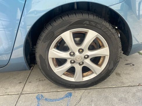 Used 2010 MAZDA MAZDA3 i Touring FWD image 12