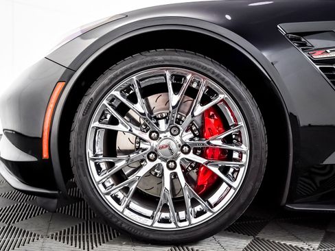 Used 2017 Chevrolet Corvette Z06 RWD image 4
