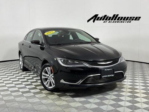 Used 2016 Chrysler 200 Limited FWD image 1