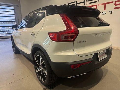 Used 2020 Volvo XC40 T5 R-Design AWD/4WD image 5
