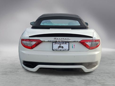 Used 2012 Maserati GranTurismo Sport RWD image 10