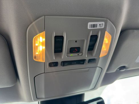 New 2026 Toyota Highlander XLE image 24