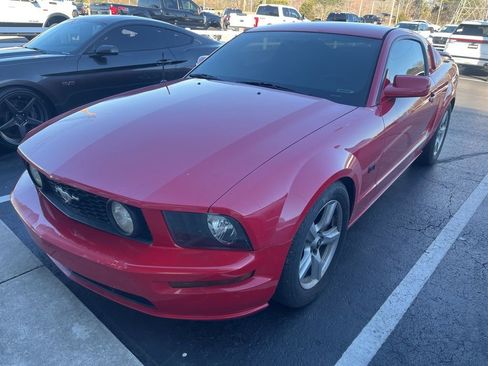 Used 2006 Ford Mustang GT Premium image 1
