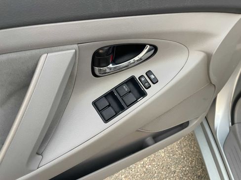 Used 2007 Toyota Camry LE image 17